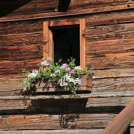Haus Hanni Plorer Apartman Sölden