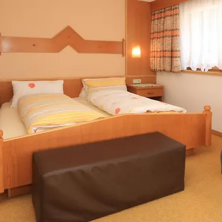 Haus Hanni Plorer Apartman